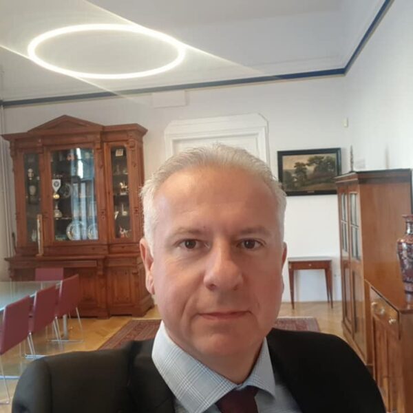 Kiakasztotta a pécsi ellenzéket, hogy az ő eredményeikkel villog a polgármester