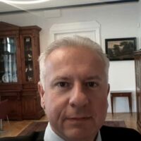 cropped-Peterffy-polgi-dolgozoszoba.jpg
