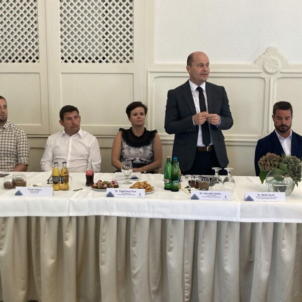 Több millió forintos támogatást kaptak a baranyai álláskeresők