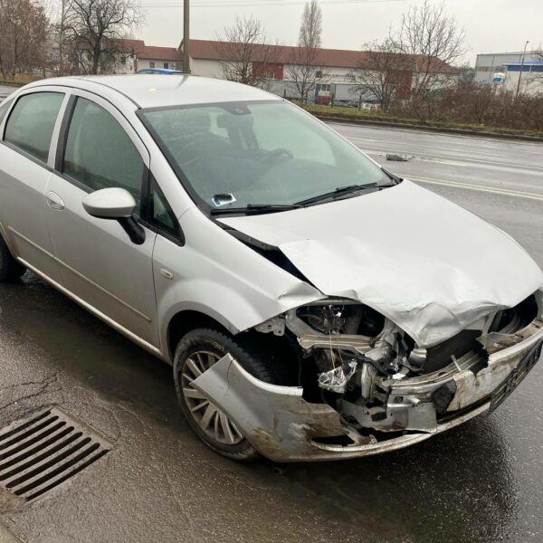 Autók csattantak a Makay úton