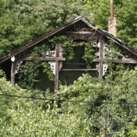 Omladozó villa a Nagyszkókói úton