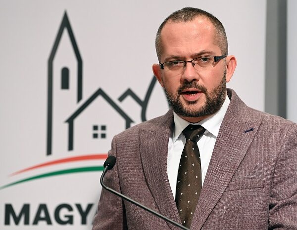Önkormányzati ingatlanok fejlesztésére is pályázhatnak a kistelepülések