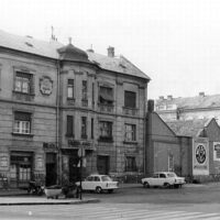 Lakóház a Konzum helyén a Hal téren