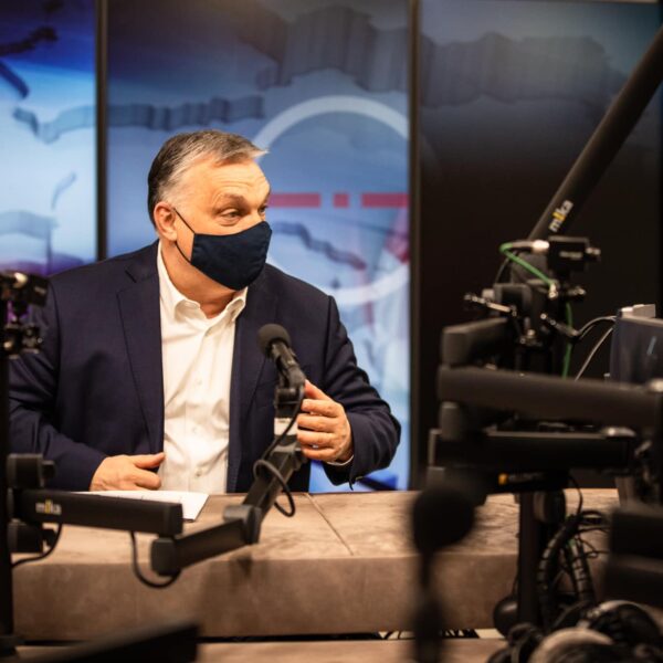 BEJELENTÉS: Augusztus 1-től kérhetjük a harmadik oltást, az egészségügyben dolgozóknak pedig kötelezővé teszik