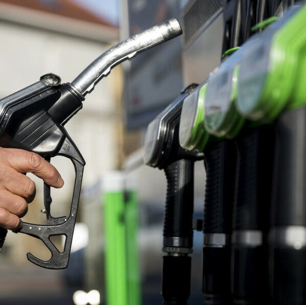 Védett áron vehetünk benzint és gázolajat