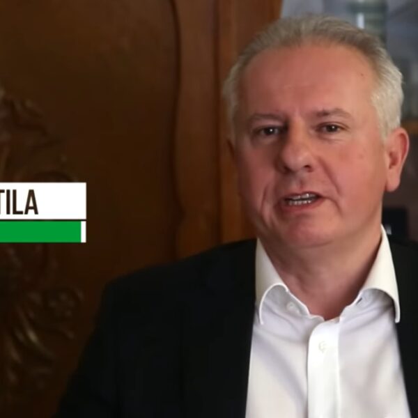 Péterffy: tartsanak ki, maszkban, távolságot tartva, otthon, biztonságban!