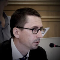 Topán László