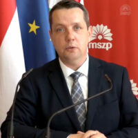 cropped-Szakács-László.jpg