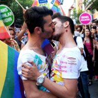 cropped-kiss.jpeg