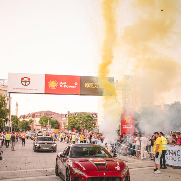 BLAMA Pécsen: Hova tűnt a Ferrari? Avagy a megfeneklett rali a város szívében