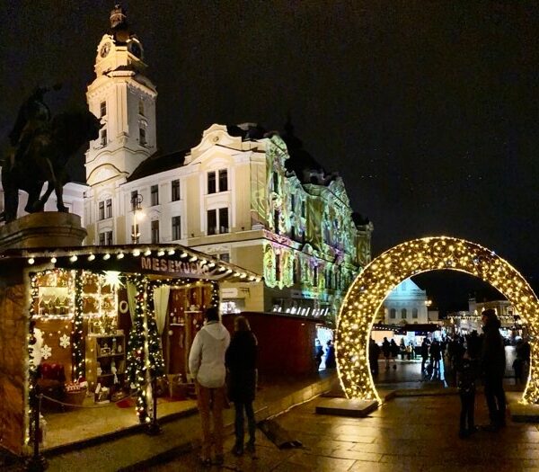 Ilyen árakon élheted át az adventi élményt Pécsett