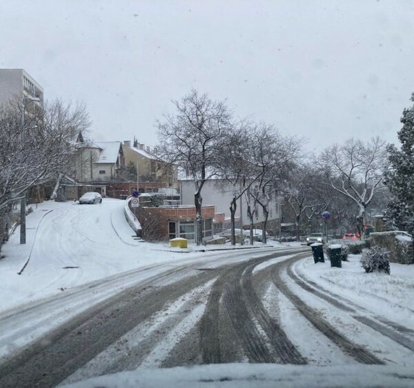 Hófúvásra figyelmeztet a Magyar Közút, beüzemelik a hómarókat!