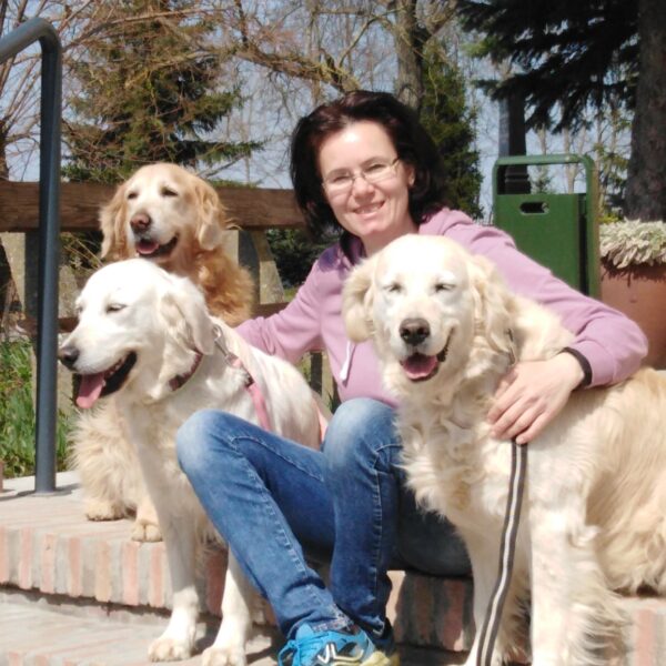 Join the fundraising dog walk!