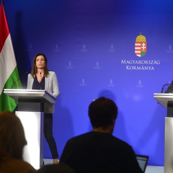 Gulyás: Az állam jelölheti ki a szolgáltatót, ahol bezárna a közeli benzinkút