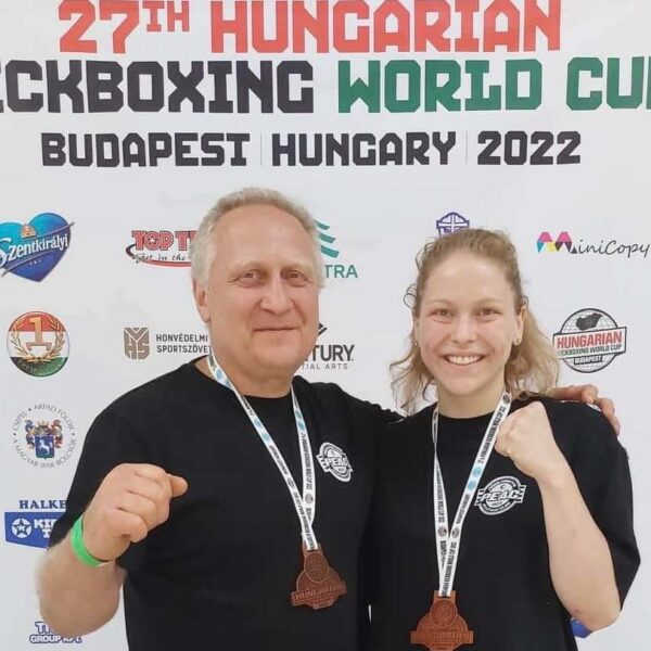 Ha Jorcsákék, akkor küzdősport – a világkupán apa és lánya is bronzérmes lett