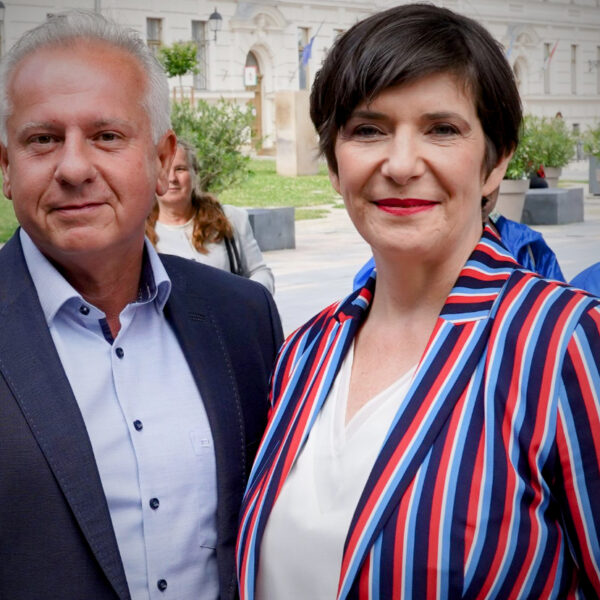 Dobrev Klára: Szavazz Péterffy Attilára Pécsen