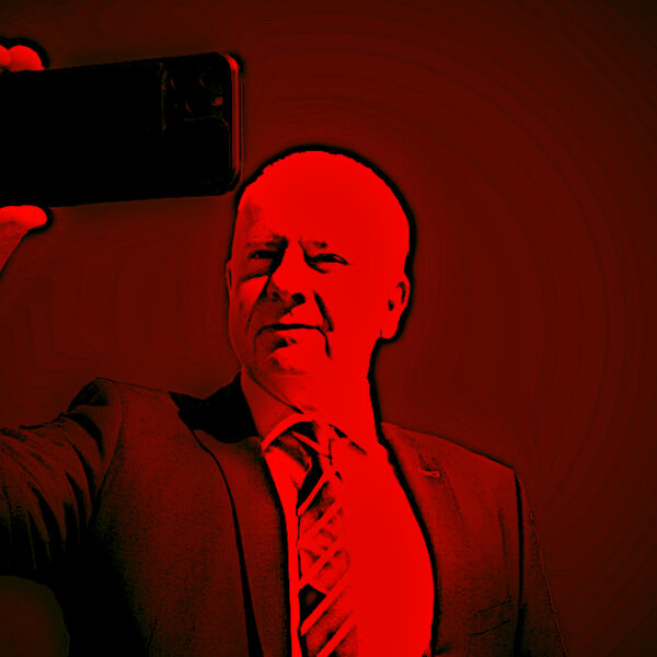Egyedül, helyettesek nélkül maradt Pécs polgármestere