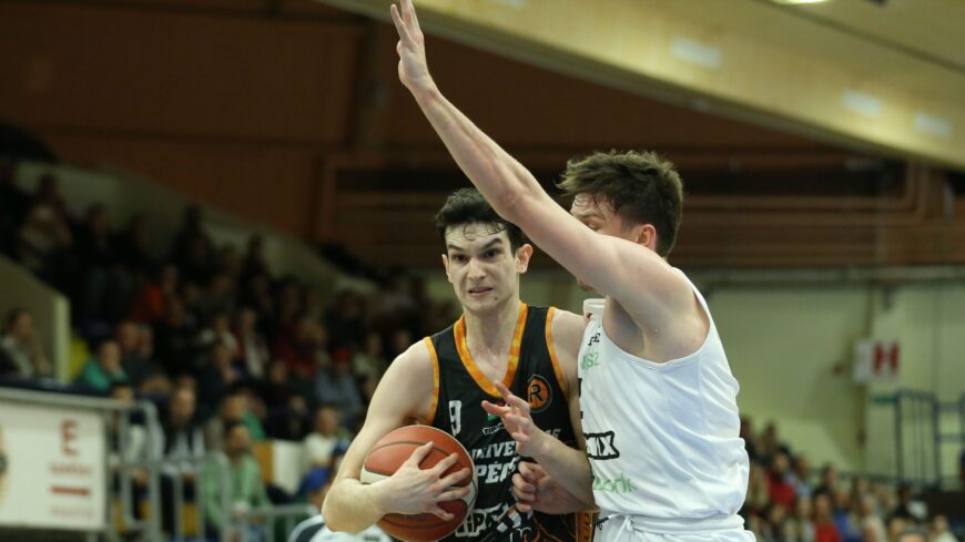 Nemanja Nikolics Szolnokon