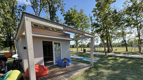 Bikiniben a könyvtárban? Balatonbogláron megtaláltuk a legtutibb helyet, ahol még alhatsz is