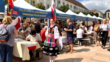 Ismét hagyományőrző nemzetiségi fesztivált rendeznek Pécs belvárosában