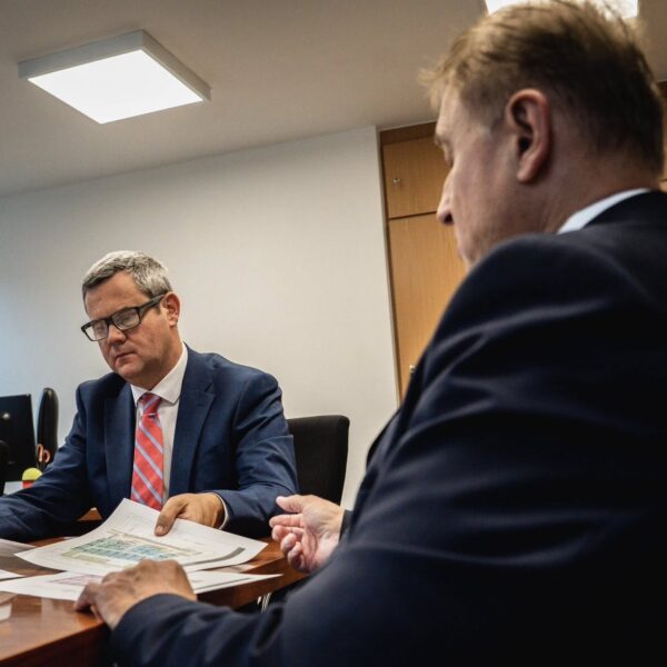 Új klinika: Meghallotta a pécsiek hangját az egészségügyi államtitkár