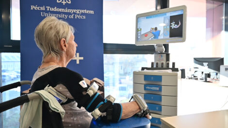 Világszínvonalú rehabilitáció indult Pécsett! 613 millió forintos gépparkkal bővült a Klinikai Központ