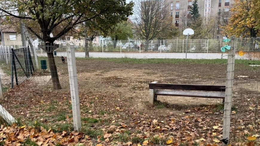 kutyafuttató_kerítés_rongálás_1200
