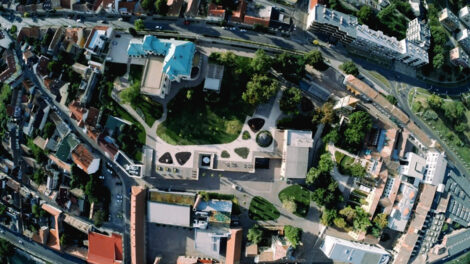 Csődbe mehet Pécs kulturális zászlóshajója, de miért nem volt elég 10 év az átállásra?