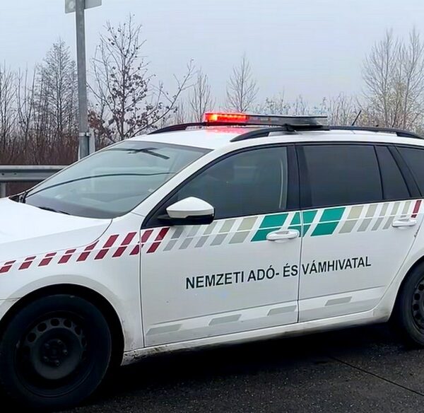 Hamis parfümöket és cigit áruló csalókat fogtak Baranyában