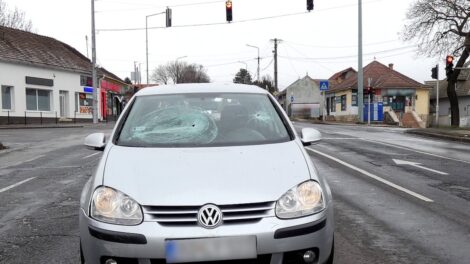 Elkapták a rendőrök mindegyik támadót, akik sodrófával, kalapáccsal és vascsővel verték áldozatukat