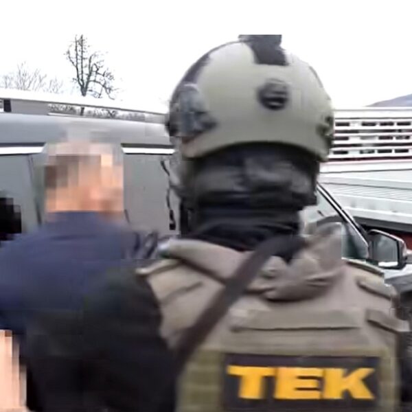 Elképesztő: emberrablókra csaptak le a TEK kommandósai Pécsen – videó!