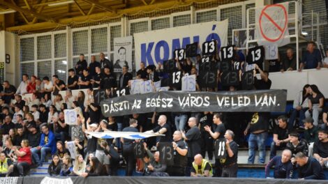 Edzőváltás Komlón: „Tudom, mit jelent az embereknek, a városnak a kézilabda”