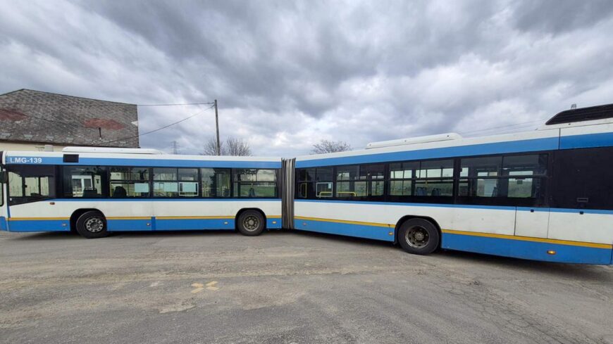 volvo_busz_kék_1200