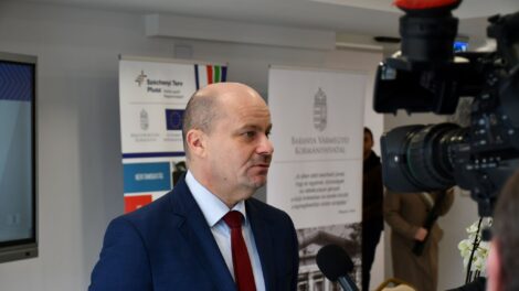 Végkielégítés nélkül távozhat Horváth Zoltán baranyai főispán is