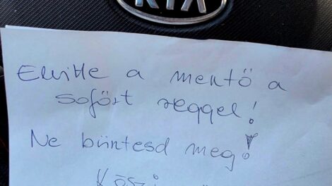 Egy szemtanú mentette meg a bírságtól a férfit, aki rosszul lett egy pécsi parkolóban