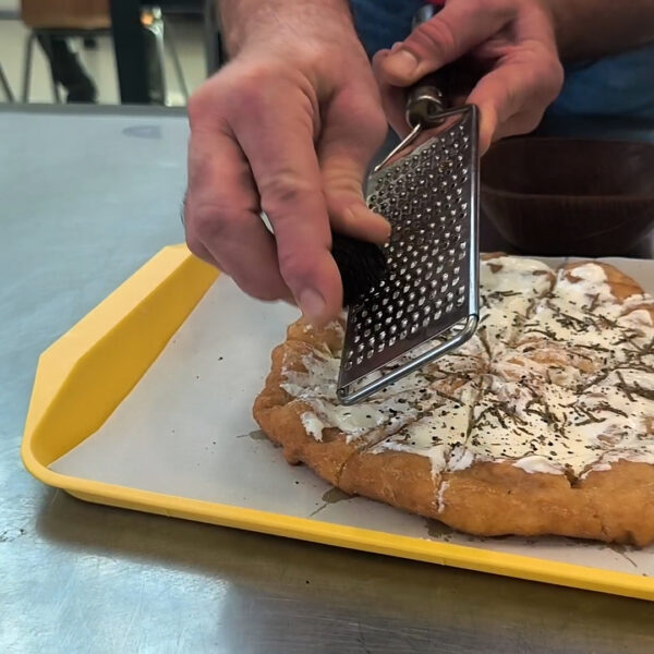 Szarvasgombás lángost kóstoltunk a pécsi vásárcsarnokban!
