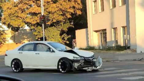Két karambol történt és egy autó is kigyulladt rövid időn belül Pécsen