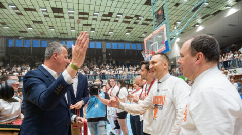 A pécsi bajnokcsapat mestere, Zseljko Djokics vehette át az Év edzője díjat