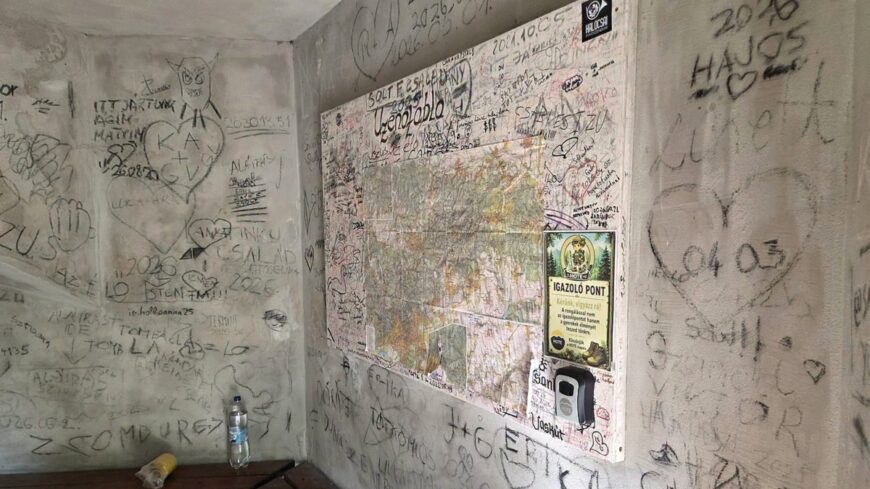 mecsek_kilátó_cigány-hegy_falfirka_graffiti3_1200