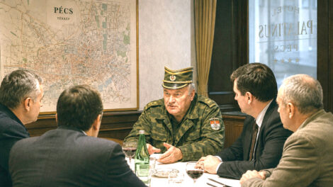 Elhunyt Ratkó Mladic szerb tábornok, aki Pécsen döntött Bosznia sorsáról